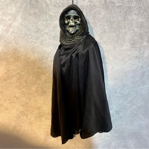 Vintage Paper Magic Group PMG Grim Reaper Skeletor  Head Halloween Hanging 1999